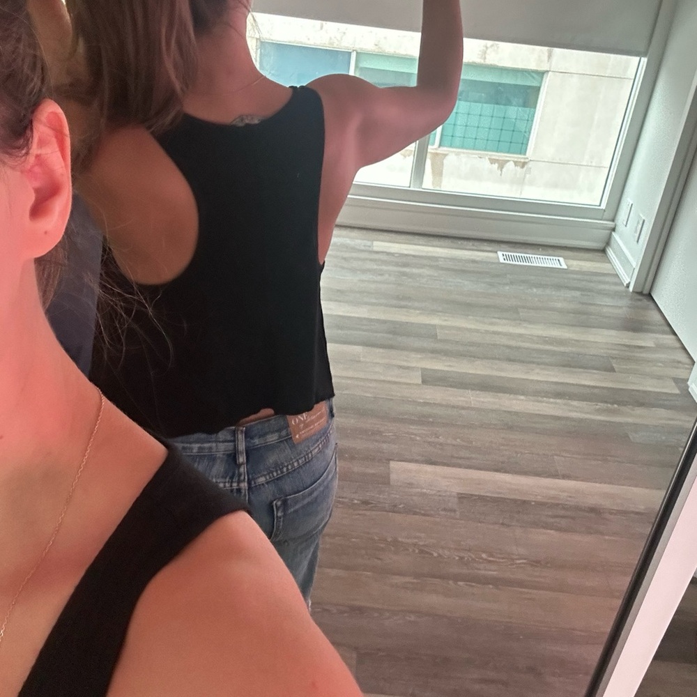 Brandy Melville Black Tank Top - Picture 3 of 4